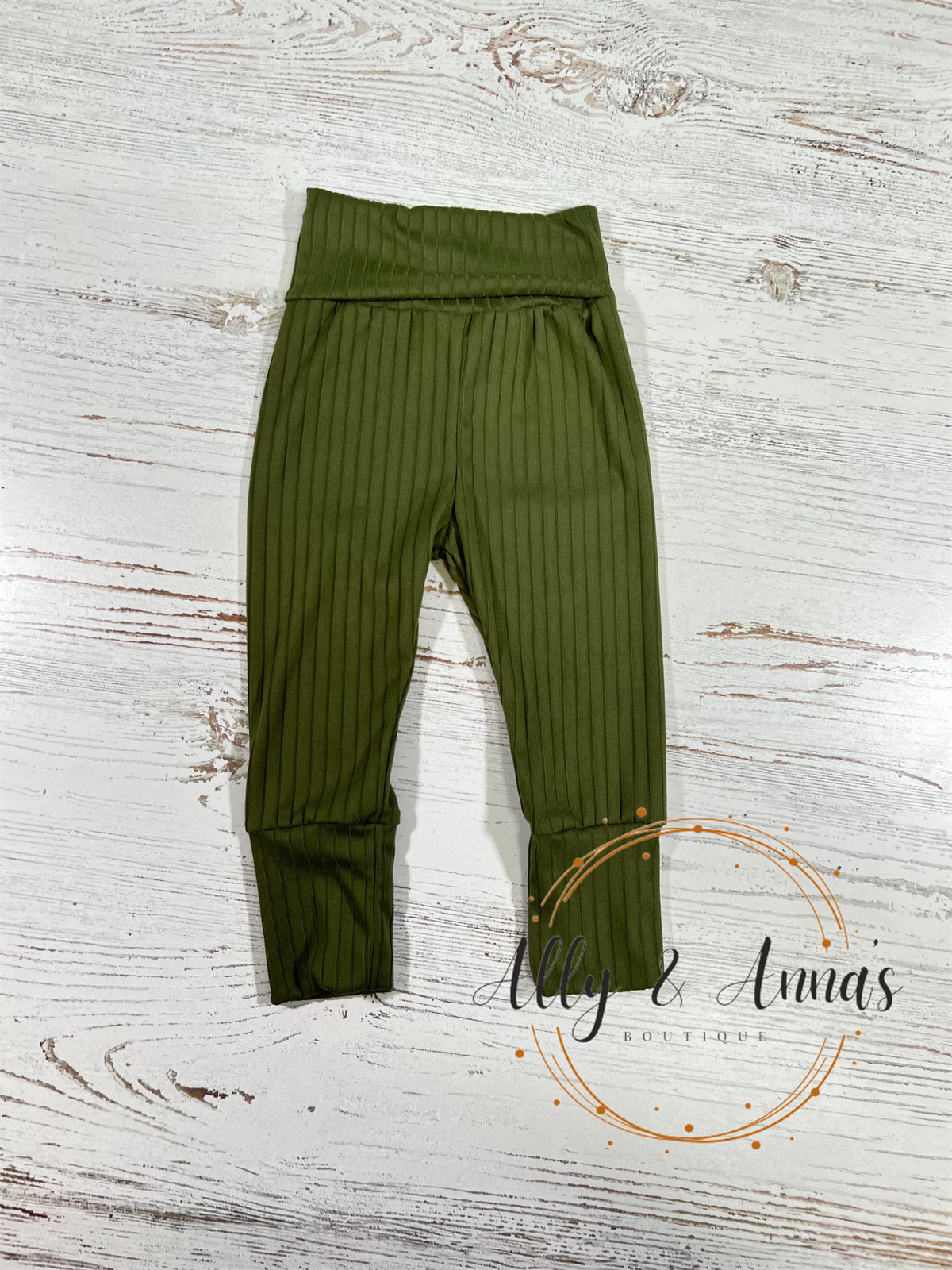 Olive grow with me joggers- 12/18m